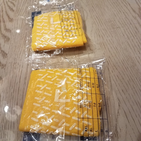 Medline slipper socks 3 pairs - Picture 3 of 5